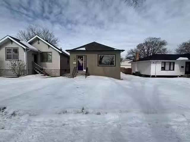 925 Calrossie Blvd, Winnipeg, MB, R3T 0W9 vacant land for sa.