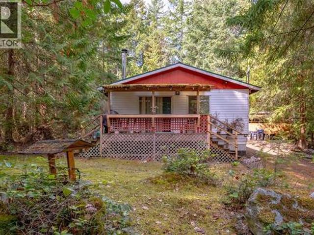 925 Carmen Cres, Gabriola Island, BC, V0R 1X2 house for sale | Listing ID 1048 | Royal LePage