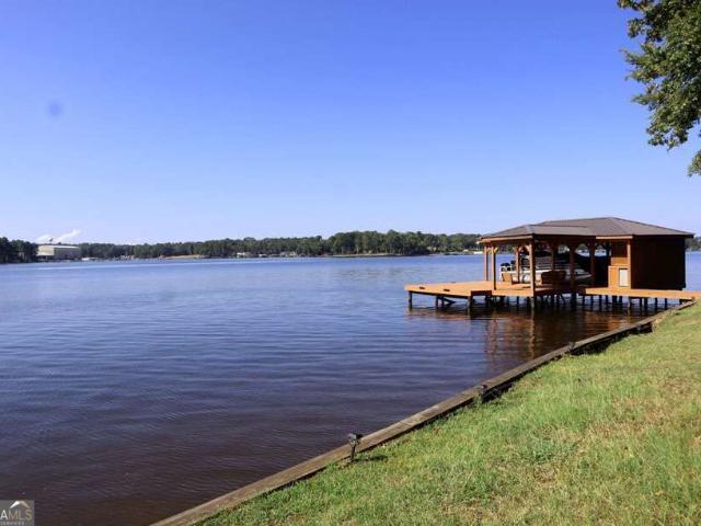 925 Barbara Point Road SW