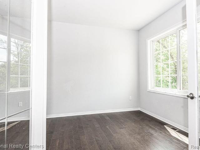 925 Guenevere Drive