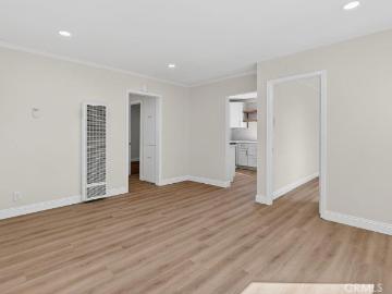925 E Appleton