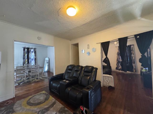 925 Keeler Avenue