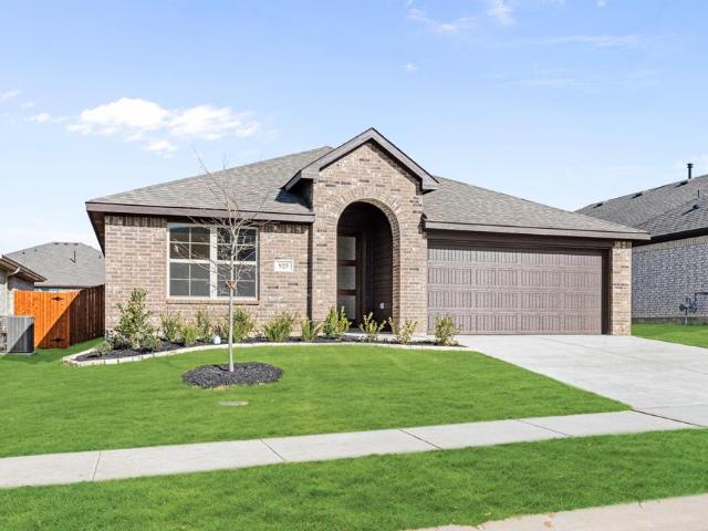 925 Kingbird Lane