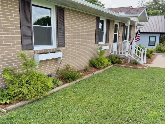925 Old McMinnville Rd