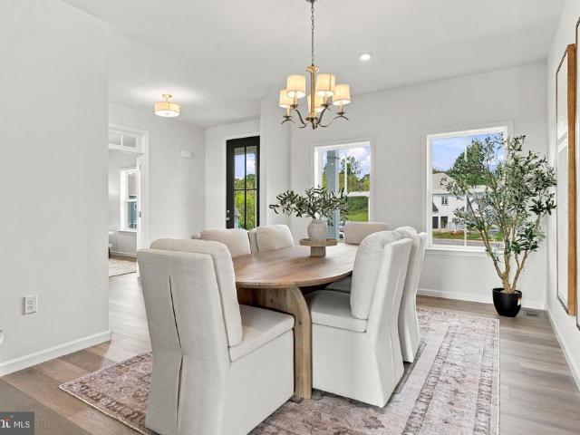 925 Marina Court