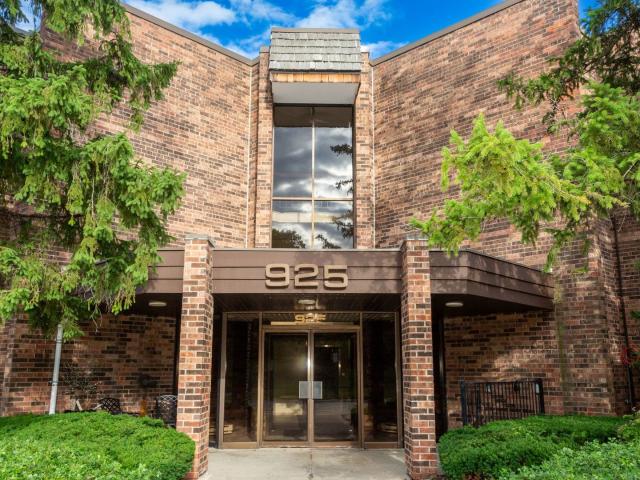 925 Spring Hill Drive # 311