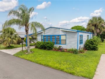 9266 Desoto Dr, North Fort Myers, FL 33903 | MLS #2025010