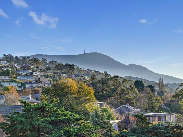 9/267 Churchill Avenue, SANDY BAY, TAS 7005