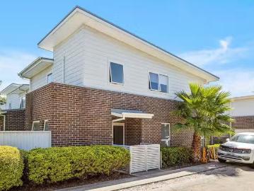 Cooranbong, Awaba - Air conditioning, Parking