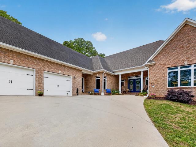 926 Deblyn Circle