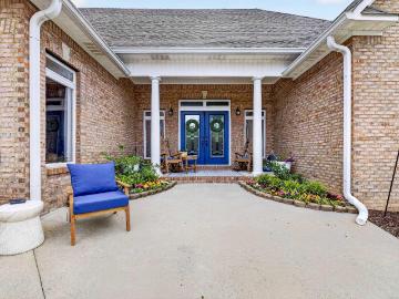926 Deblyn Circle