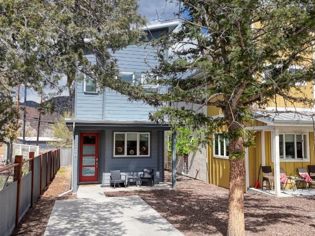 926 W Second Street