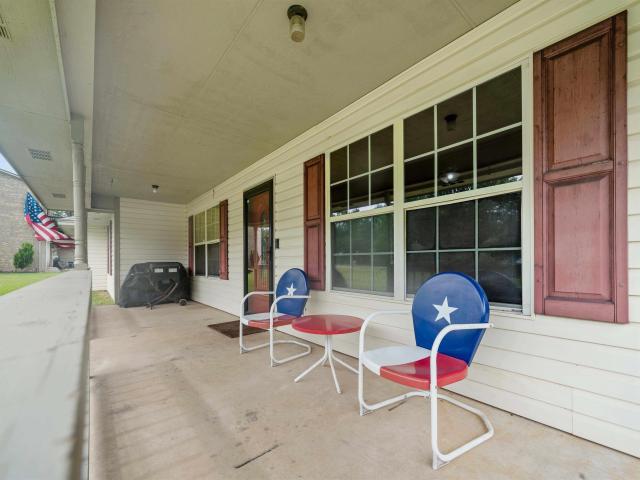 927 County Road 3406, Jacksonville, TX 75766 | MLS #25010