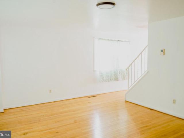 927 Grovehill Road