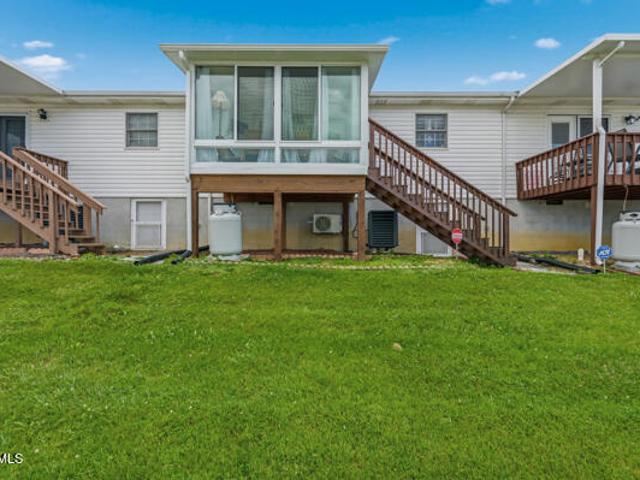 927 West G Street 927