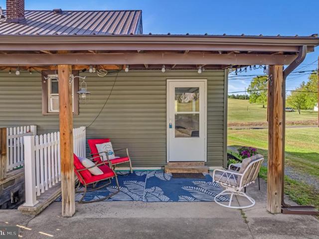 9285 Frankfort Highway