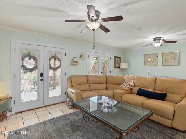 928 Courthouse Road