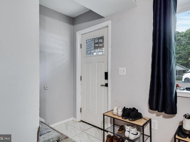 928 Golden West Way