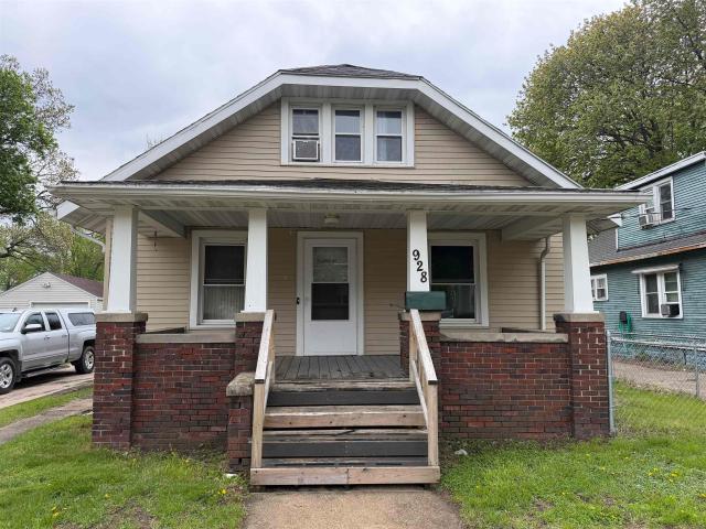 928 Gerald Ave, Beloit, WI 53511 | MLS #2022
