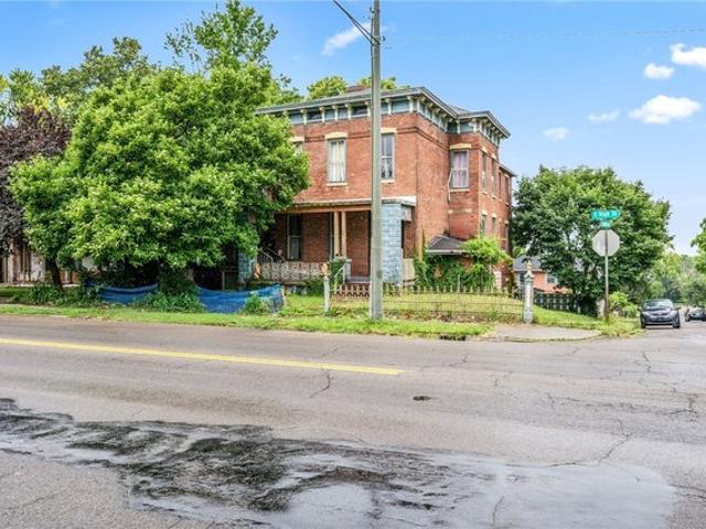928 E High St, Springfield, OH 45505