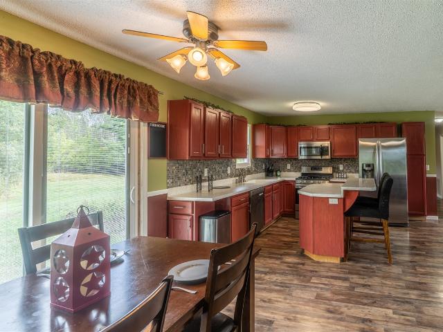 928 E Riley Thompson Road