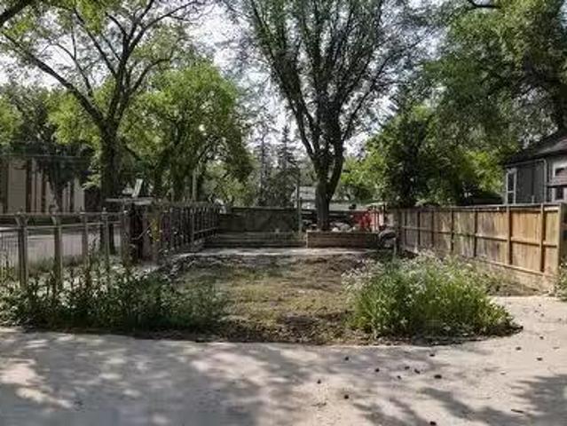 928 Main Street, Saskatoon, SK, S7H 0K5 vacant land for sale.
