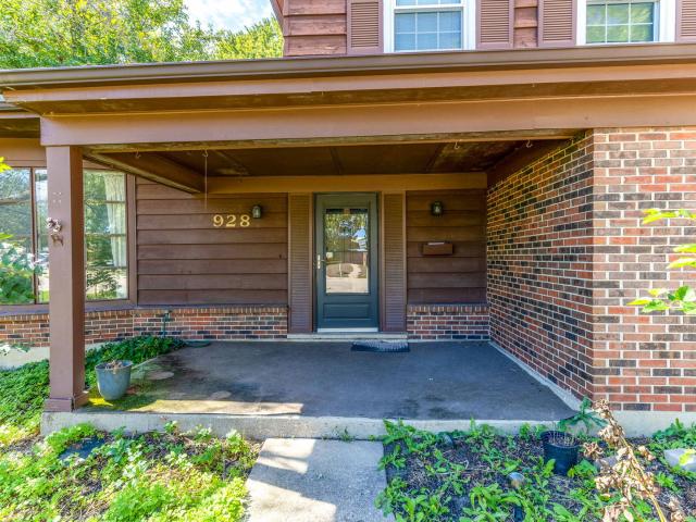 928 Rohlwing Road