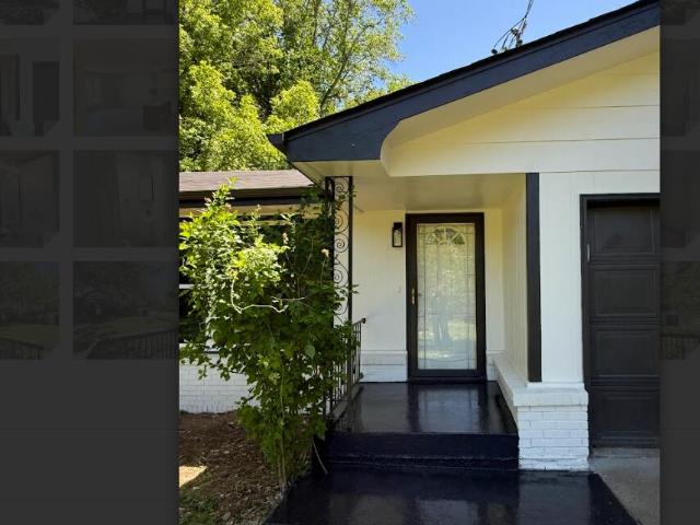 928 Walnut Lawn Court