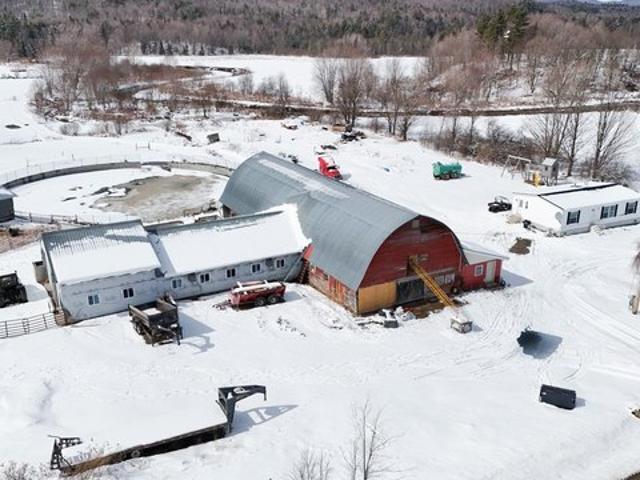 928 VT Route 100, Lowell, VT 05874