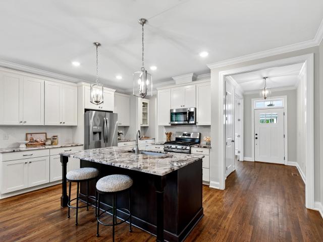 929 Groveview Wynd