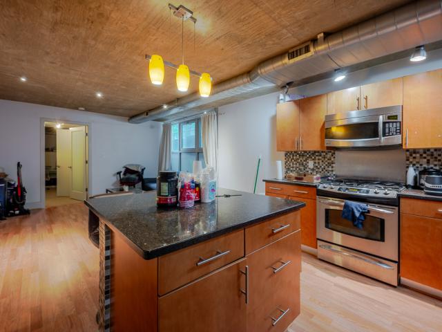 929 Florida Ave NW, 2 beds, 1 full and 1 half bath