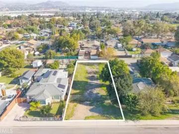 929 FULLERTON AVE, CORONA, CA 92879