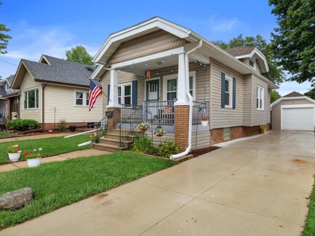 929 Monroe Ave