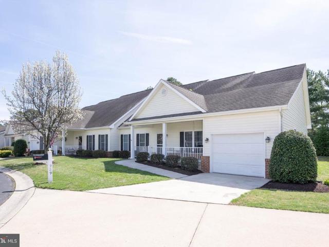 929 Winding Way
