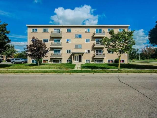 92 106 Borden Street & 9 41 Essex Street — 2 Bedroom