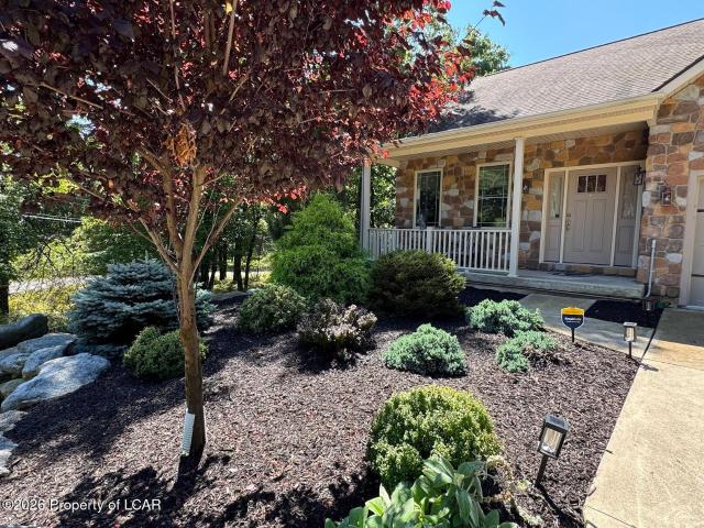 92 Turnberry Lane