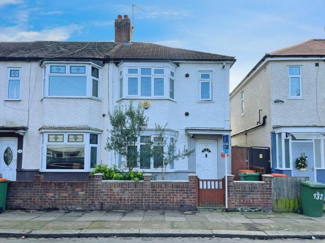 92 Varley Road, Custom House, London, E16 3NS, United Kingdom | 3 bed house for rent #139334185 | Rentberry