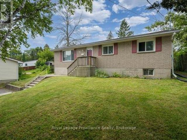 92 Wallbridge Crescent, Belleville Ward, ON, K8P 1Z4 house for sale | Listing ID X13531 | Royal LePage