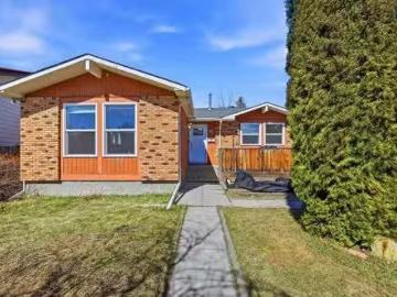 Whitehorn, Calgary, Alberta - Fireplace