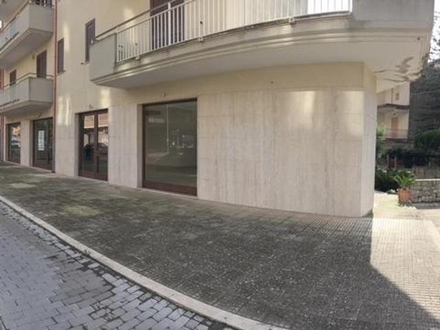 92 bilocale 160mq