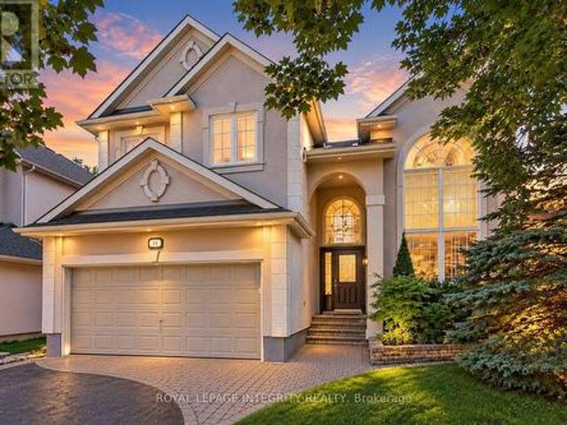 92 Broughton Street, Ottawa, ON, K2K 3N4 house for sale | Listing ID X13817 | Royal LePage