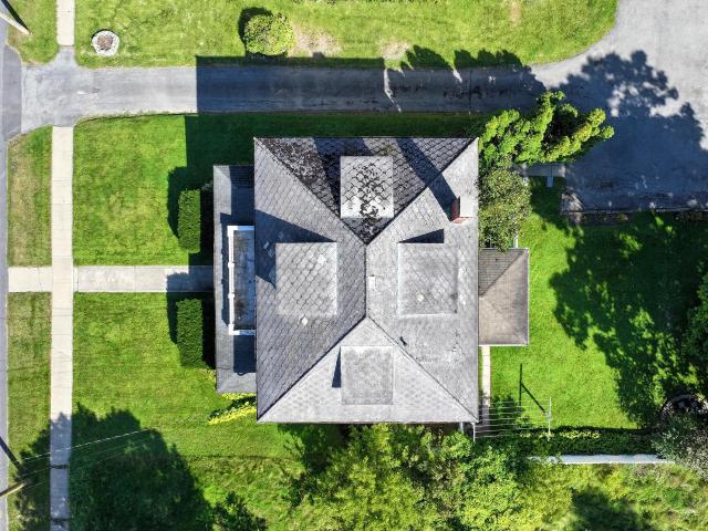 92 Champlain Avenue