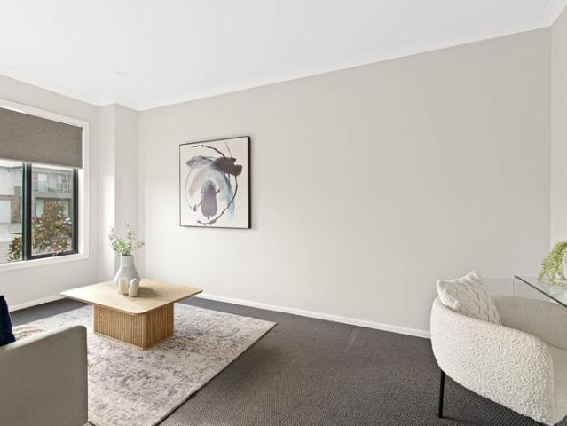 92 Fenway Boulevard, Clyde North – Luxury Living in Bloom Estate