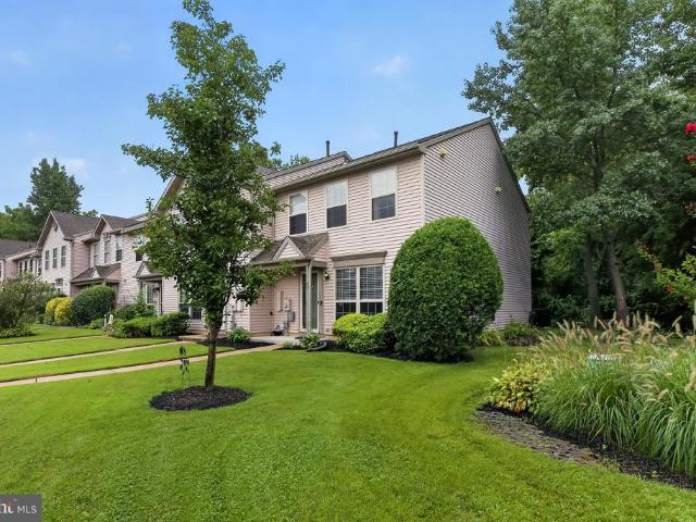 92 Forest Court