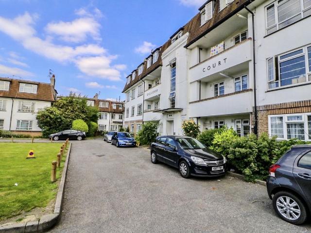 92 Grosvenor Court SM4, 1 bed flat to rent, £1,500 pcm | PrimeLocation