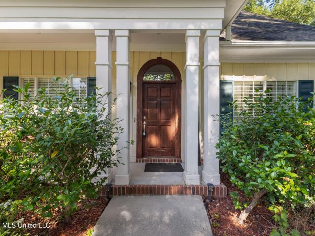 92 Highpointe Drive