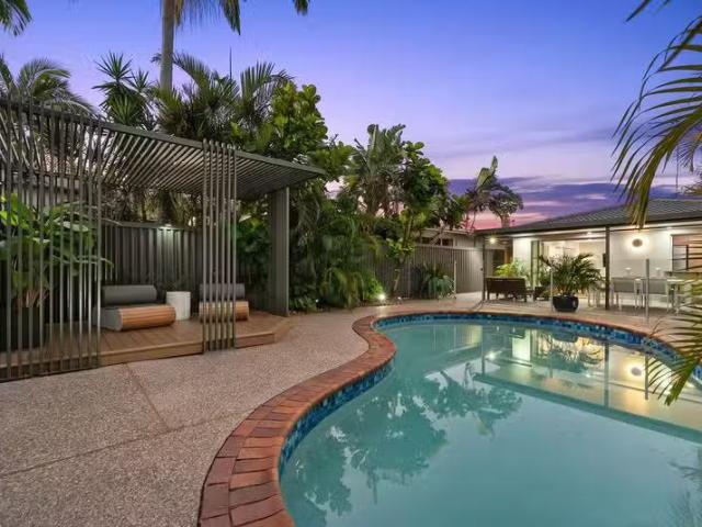 92 Nobby Parade, Miami, QLD 4220 House for Rent