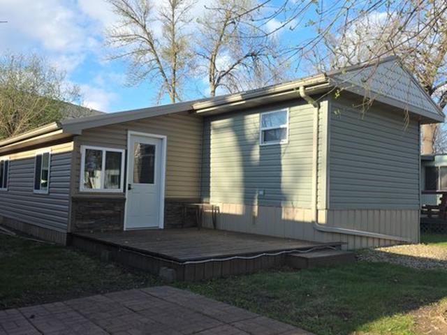 92 Rohr St Unit 25, Arnolds Park, IA 51331