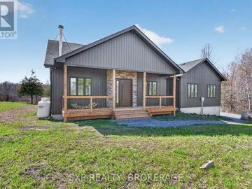 9304 Perth Road, Rideau Lakes, ON, K0G 1X0 house for sale | Listing ID X13061 | Royal LePage