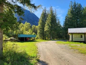 9304 Upper Lillooet River Fsr, Pemberton, BC, V0N 2L2 house for sale | Listing ID R3096 | Royal LePage